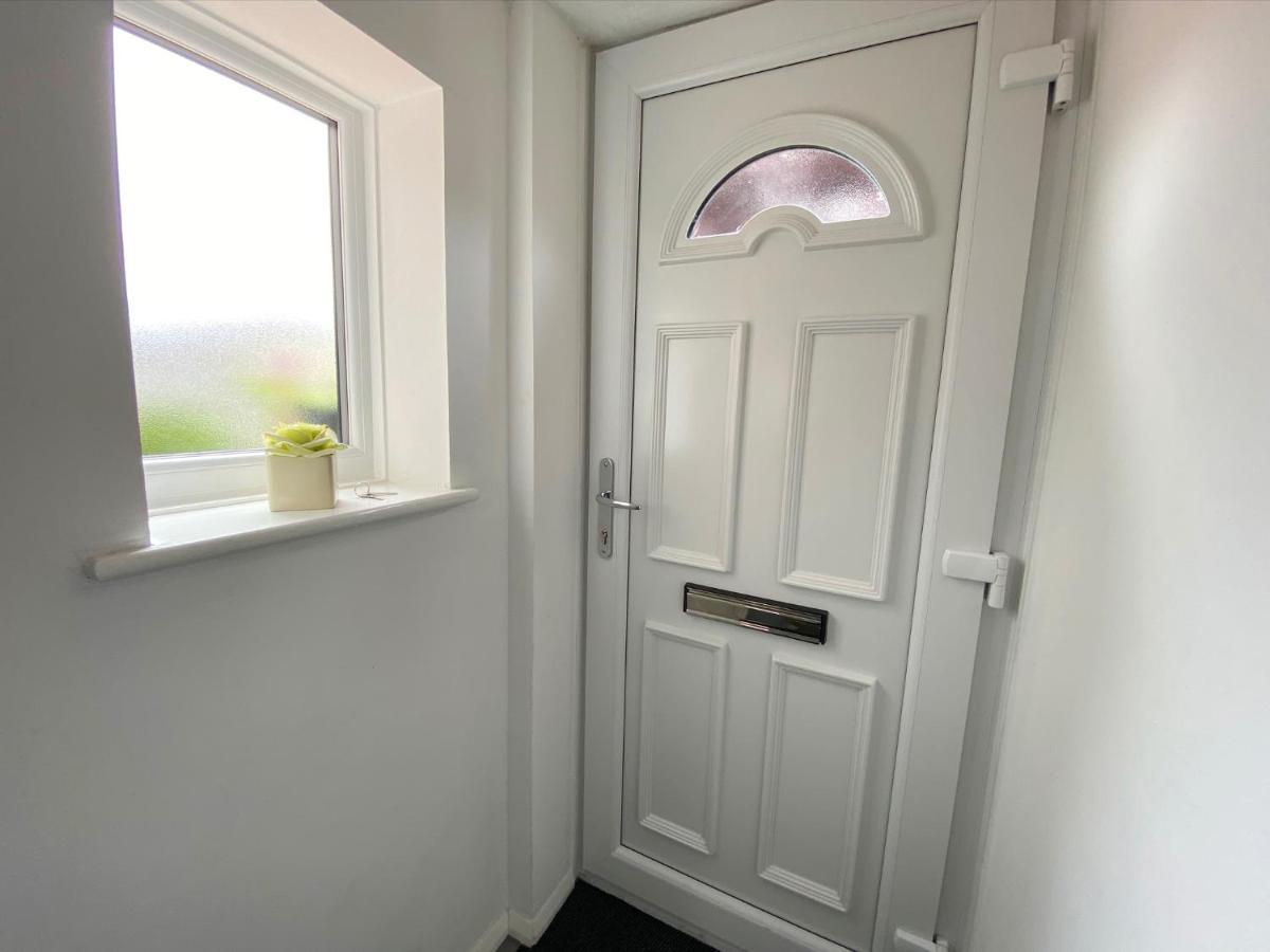 2 Bedroom Private House Near Bedford Town And Train Station 베드퍼드 외부 사진
