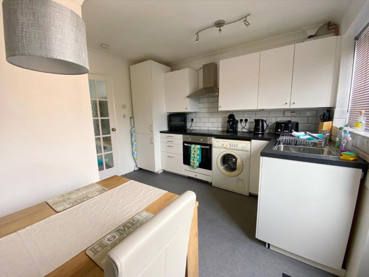2 Bedroom Private House Near Bedford Town And Train Station 베드퍼드 외부 사진
